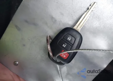 2014 Toyota Rav4 Xle z USA, uszkodzony, nr VIN 2T3RFREV8EW167868